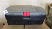 Rubbermaid Action Packer Lockable Plastic Tote