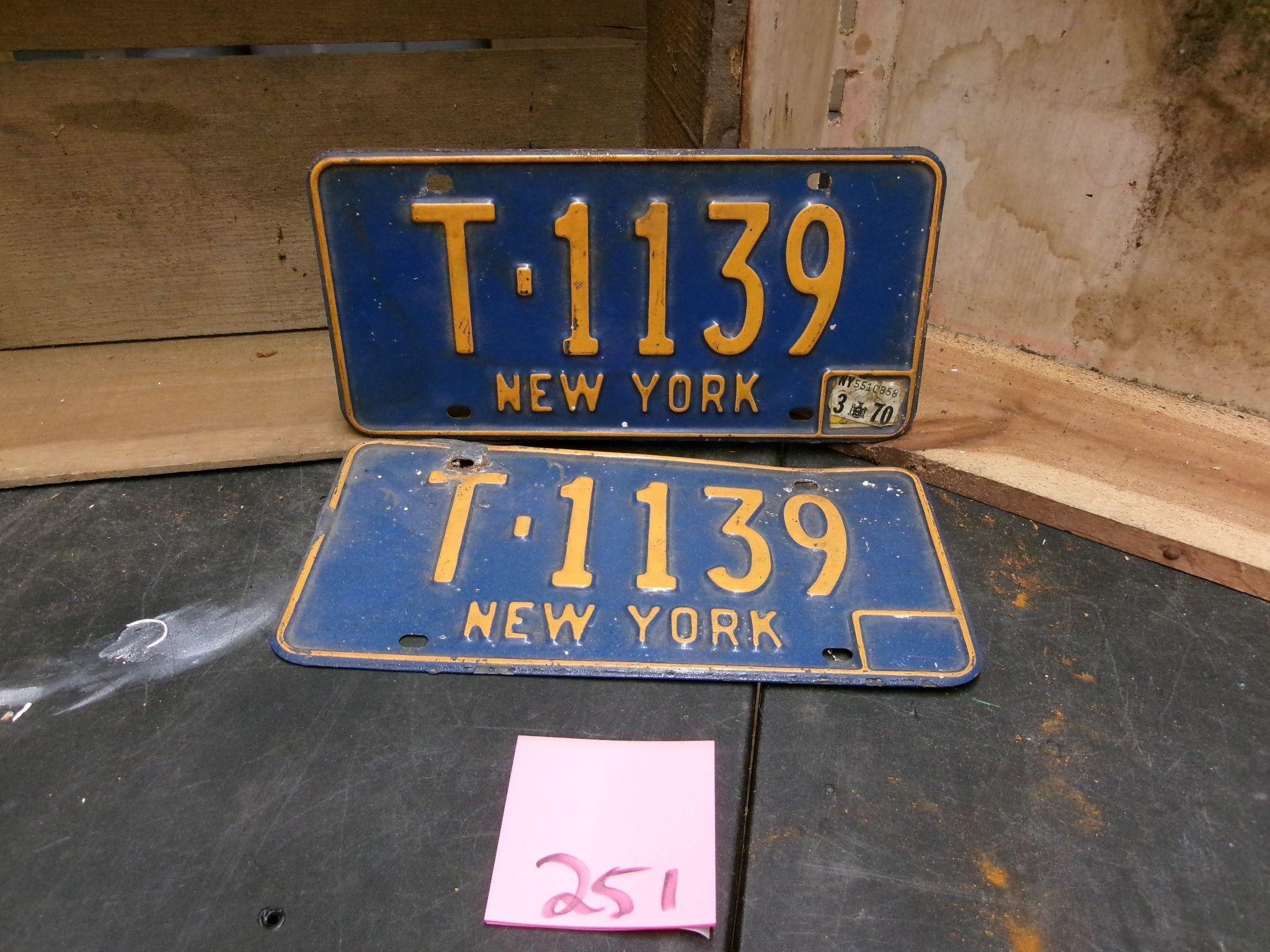Vintage set NYS license plates t-1139