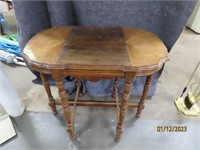 28" Wooden Accent 6-Leg Table
