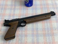 American classic model1377. Air pistol.