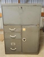 File Cabinet with Safe, 18"×29"×42"