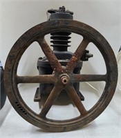 (Y) Vintage Cast Iron Air Compressor Pump