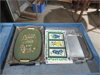 serving trays, table mat