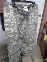 New Gen III Med. U S Army Issue Trousers