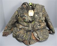 Mossy Oak hunting coat with tags, extra large.