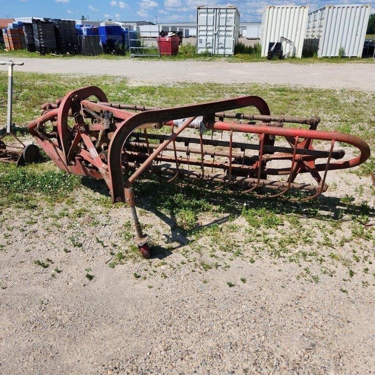 Ferguson Roll Bar Rake missing most teeth