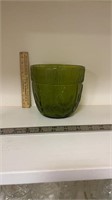 Beautiful green glass bowl marked F. T. D.