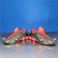 Used Nike Shox Black/Red - Size 11