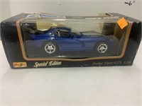 Dodge Viper Model 1:18