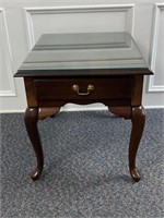 Mahogany Queen Anne style end table with drawer