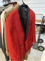 Statement tuxedo jacket size 42L