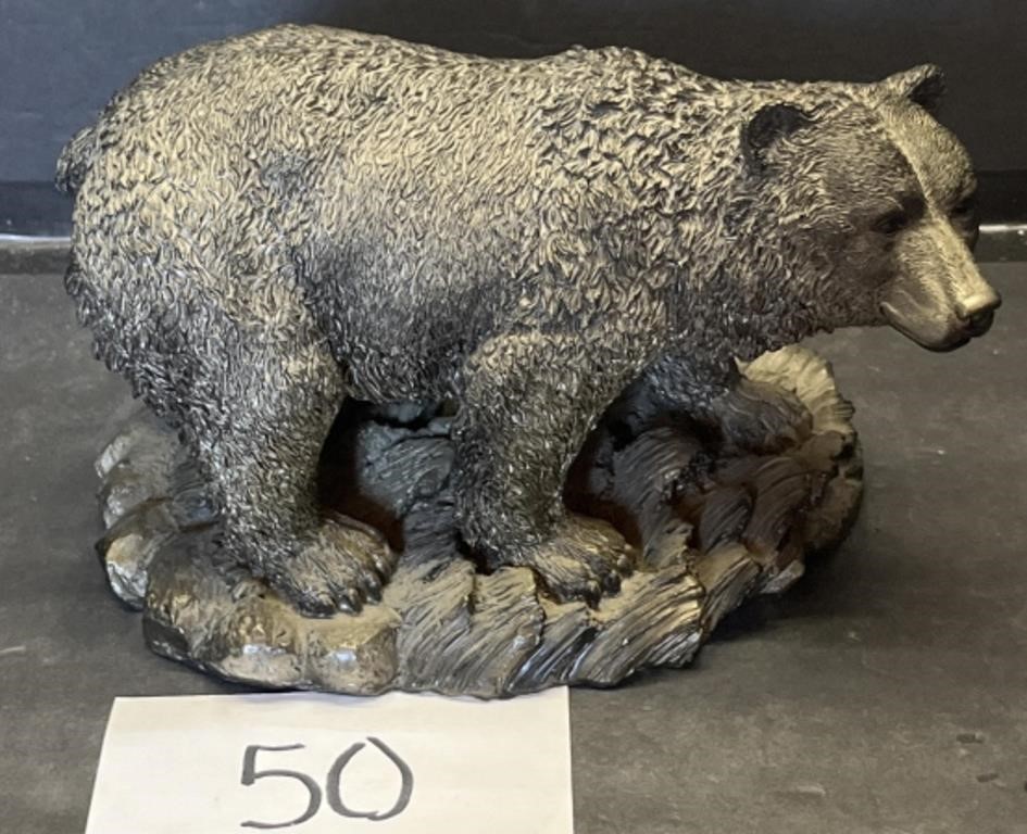 Grizzly Bear statue the Hunter regency fine arts