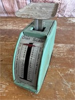 Vintage 5" Tin Diet Scale