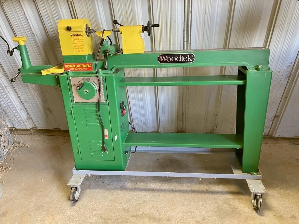 Woodtek Lathe - Great Condition 52 x 72 x 27