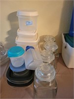 KITCHEN STORAGE: PLASTIC WARE, GLASS CANISTERS,