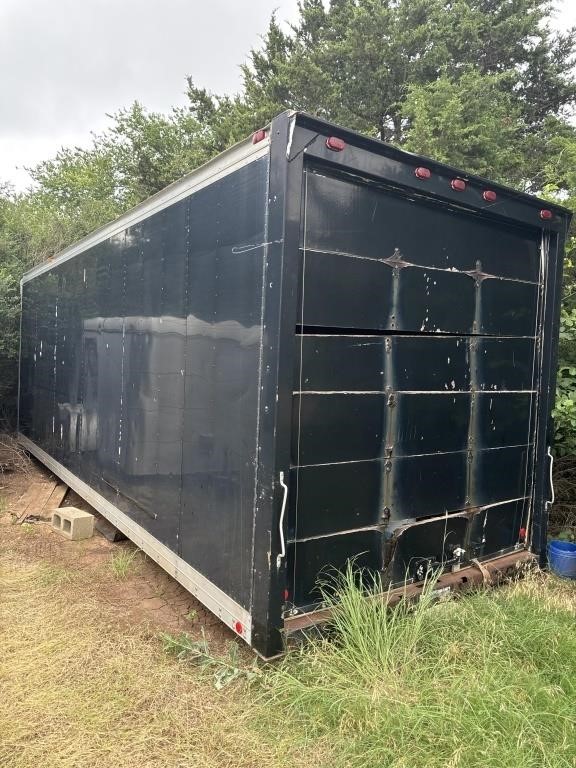 22 foot storage container (box truck)