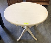 DISTRESSED CENTER TABLE