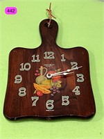 Kitchen Battery operated wood clock untested