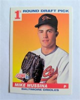 1991 Score Mike Mussina #1 Draft Pick Card #383