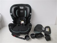 "Used" Evenflo Everyfit 4-in-1 Car Seat Atlas