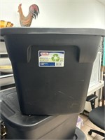 Sterilite 18 Gal. Black Tote w/ Lid