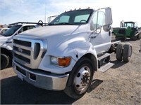 2005 Ford F650 Cab & Chassis