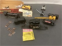 Model trains & accessories Lot