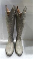 Size 4.5 B cowboy boots