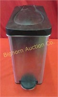 Stainless Steel Garbage Can w/ Plastic Liner