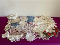 Vintage Crocheted Doilies Embroidery ++