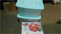 New in box jumbo ball and 2 covered totes