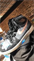 Mens NIKE air jordans size 9.5