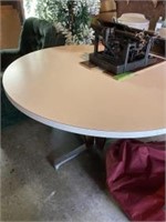 48 inch round formica top table