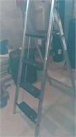 Step ladder,4 ft.