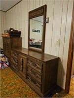 6' Vanity with mirror