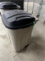 Cornerstone Trash Can w/ Lid & Wheels