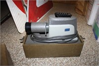 Argus 200 Portable Projector in Carrying case