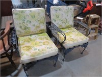 (2X) METAL ORNATE PATIO CHAIRS WITH CUSHIONS