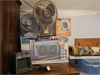 NIB Window Fan- Calefactor- Heater- Fan