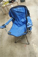 Camp chair with shade