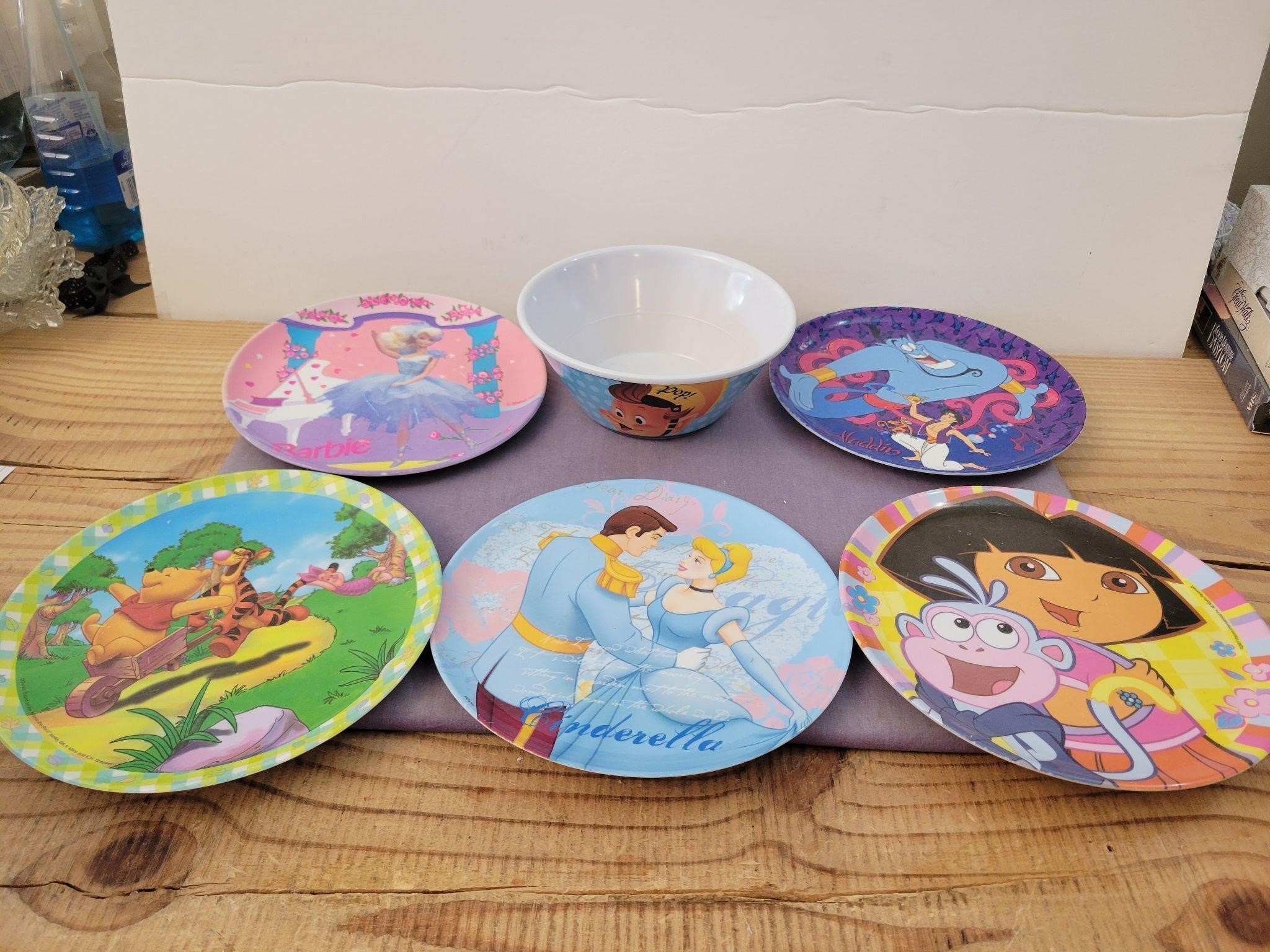 Children's Plastic Plates and Bowl Lot