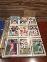 LARGE BINDER FULL OF FOOTBALL CARDS