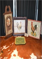 DECORATIVE ROOSTER TRAYS AND WALL ART