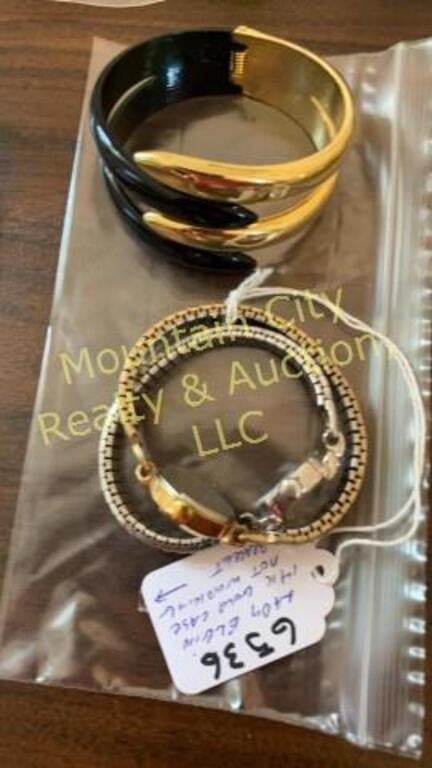 Lady elgin gold case watch