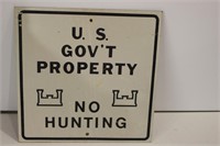 US Govt NO HUNTING sign