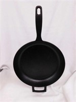 Food Network cast iron 12" skillet