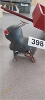 VINTAGE WIND UP MOUSE (NOT WINDING)