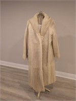 Gorschluter Fur Coat Size Large