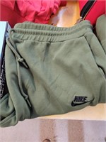 Nike sweatpants size 2XL