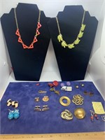 Art deco jewelry, clip on earrings and brooch lot